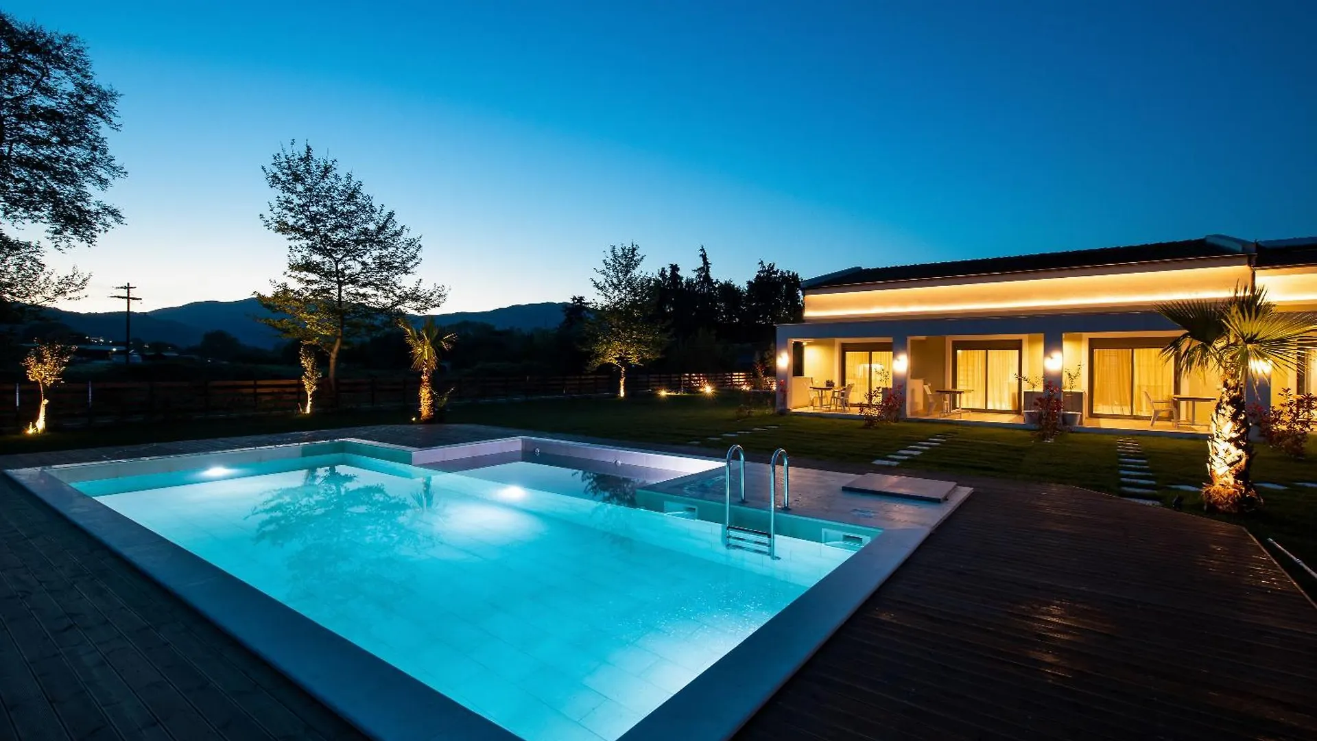 Theros Serenity Suites Olympiada Apartment